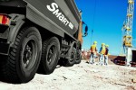 Шины Hankook SmartWork поставят на всю строительную технику Scania